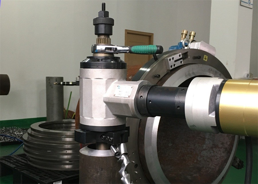 Machine taillante actionnée électrique de tuyau montée par diamètre intérieur une garantie d'an