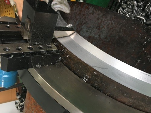 Machine taillante d'opération de tuyau de coupe matérielle en acier hydraulique facile de découpeuse